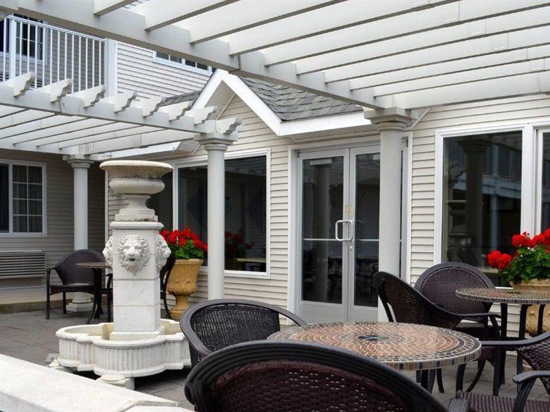 Court Plaza Inn & Suites Of Mackinaw Mackinaw City Buitenkant foto