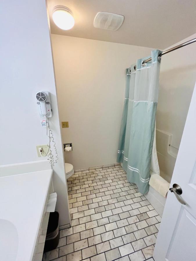 Court Plaza Inn & Suites Of Mackinaw Mackinaw City Buitenkant foto