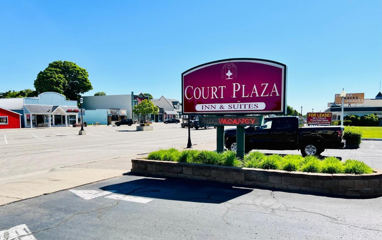 Court Plaza Inn & Suites Of Mackinaw Mackinaw City Buitenkant foto