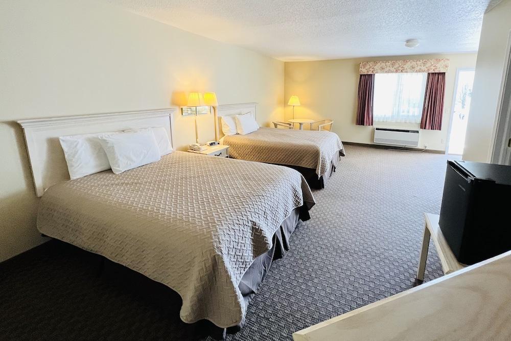 Court Plaza Inn & Suites Of Mackinaw Mackinaw City Buitenkant foto